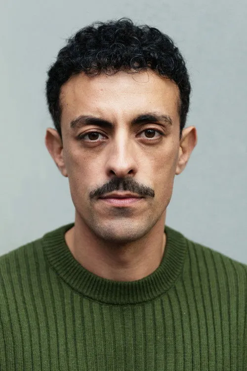 David Sollazzo interpretando a Le Beur