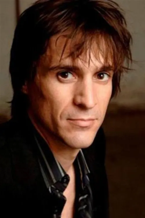 David Wissak interpretando a David