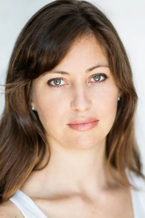 Lenny Juma ha trabajado con Davina Leonard en 1 ocasiones