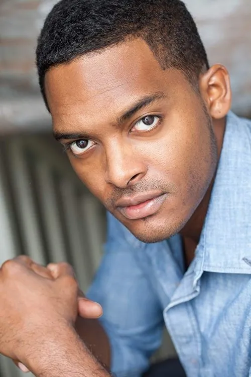 M.C. Gainey ha trabajado con Dayton Sinkia en 3 ocasiones