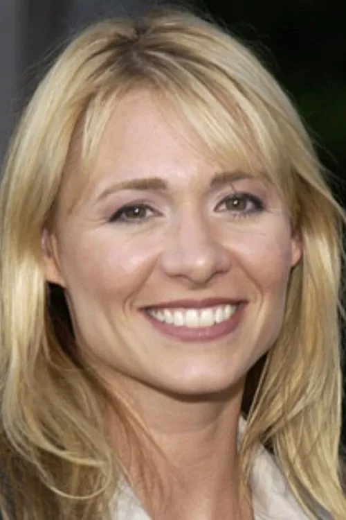 Emily Kinney ha trabajado con Deanne Bray en 1 ocasiones