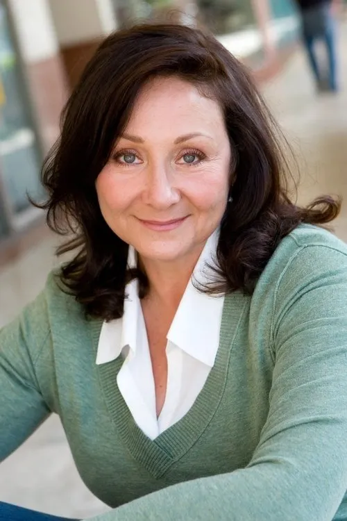 Debbie Pollack — personaje: Regina Luck