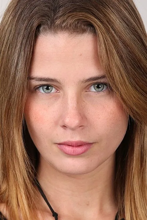 Debby Lagranha interpretando a Tuta / Pedrinha