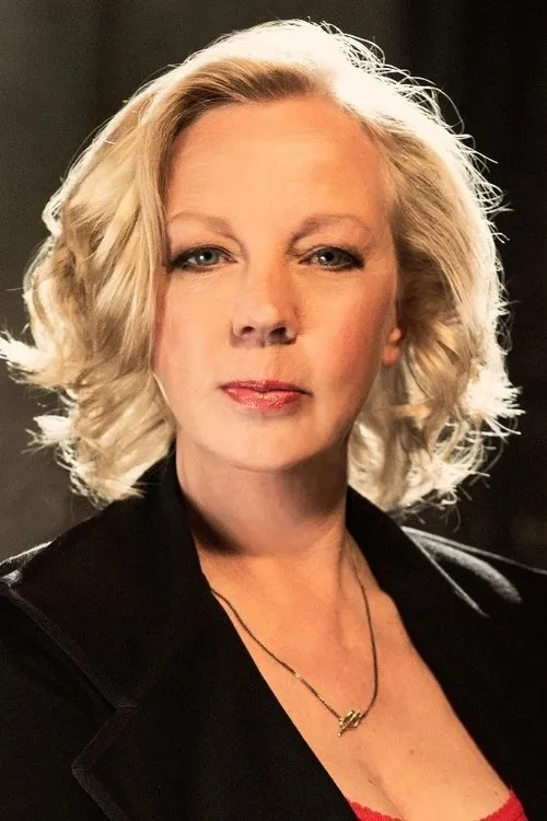 Deborah Meaden — personaje: Herself