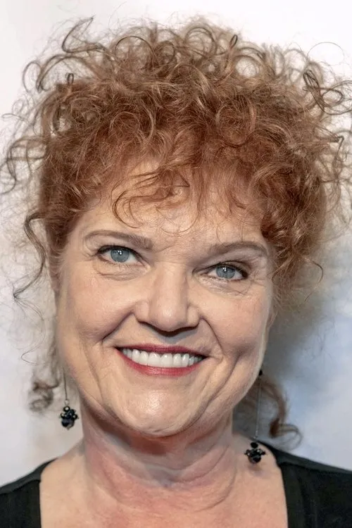 James Lashly ha trabajado con Debra Christofferson en 2 ocasiones