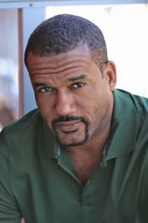 Alisa Mironova ha trabajado con Decater James en 1 ocasiones