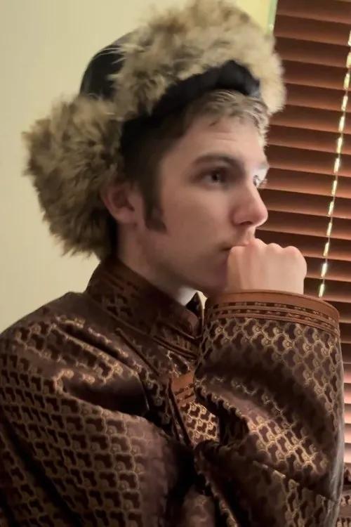 Declan Lane — personaje: Goldi Volkov