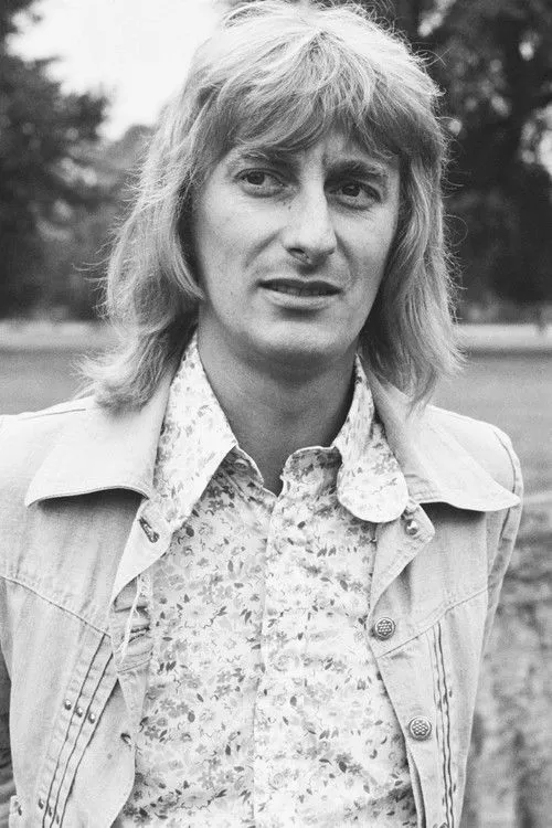 Davey Johnstone ha trabajado con Dee Murray en 5 ocasiones