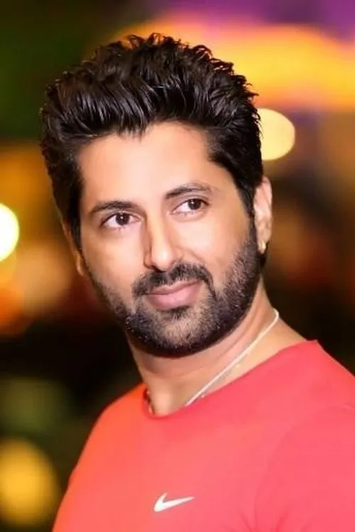 Deep Joshi interpretando a 