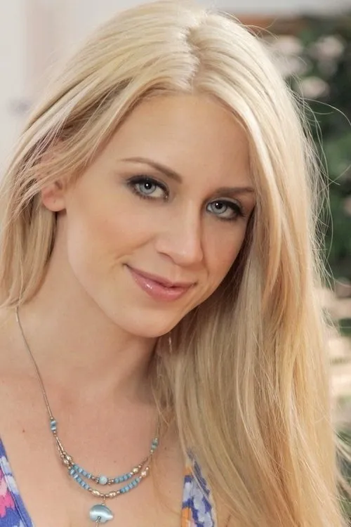 Delilah Blue interpretando a 