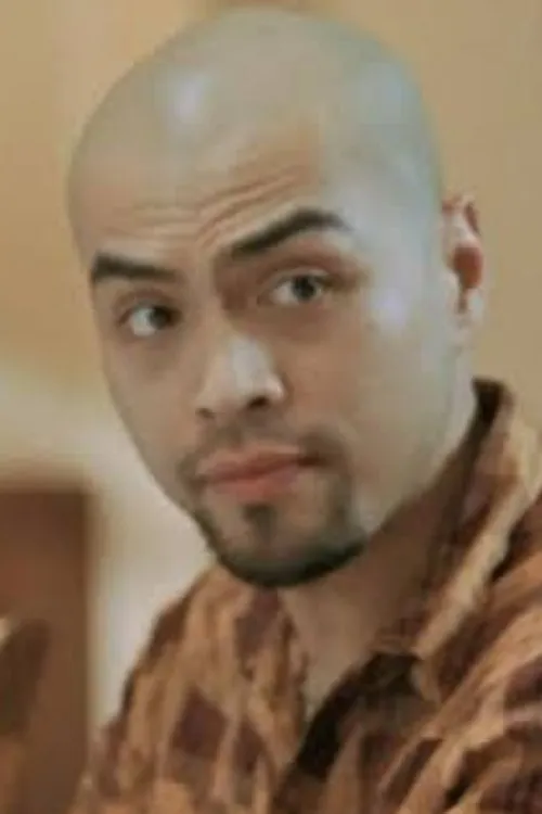 Dendy Subangil interpretando a Leo