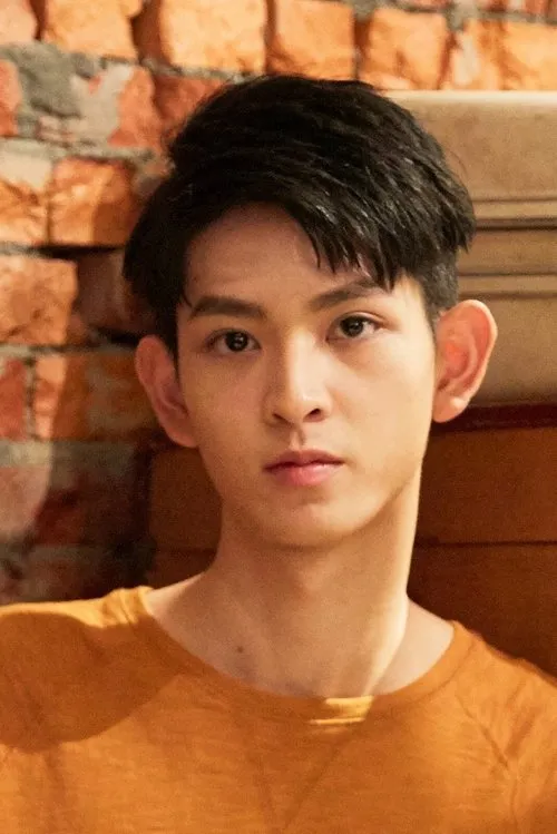 Deng Yukai — personaje: Lin Yi-Chien