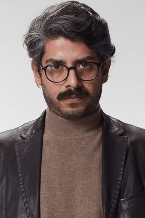 Deniz Atam — personaje: Komiser Ercan