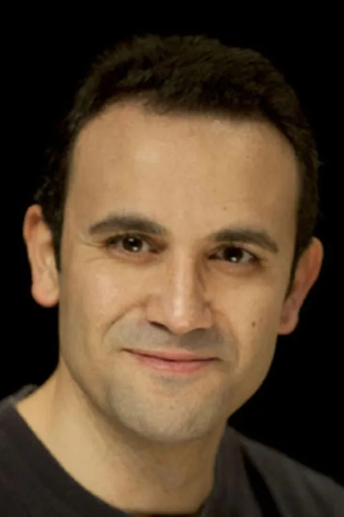 Foto de perfil del actor Deniz Özmen en el reparto