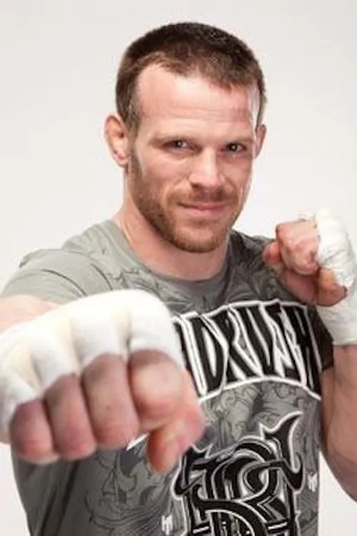 Dennis Hallman interpretando a Self