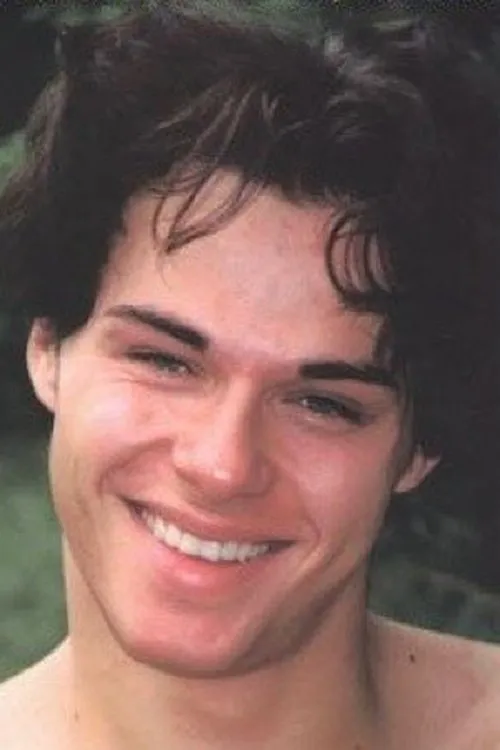 Dennis Kramer interpretando a