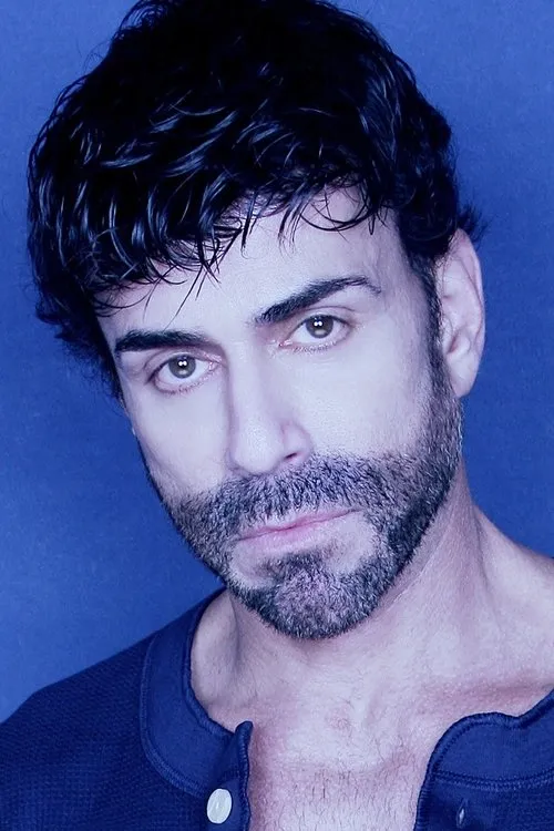 Dennis Record interpretando a Tommy