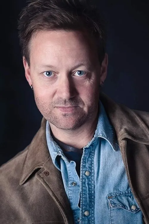 George Hoth ha trabajado con Derek Sitter en 1 ocasiones