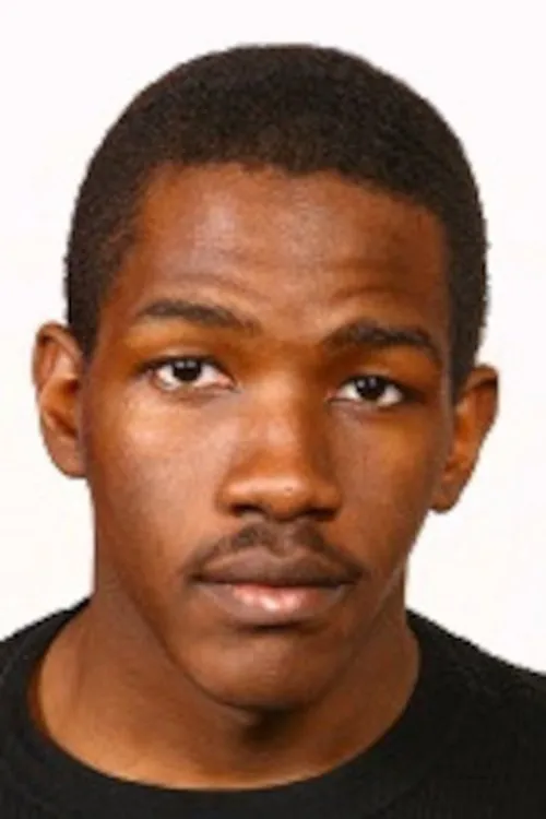 Derek Skeeter interpretando a 