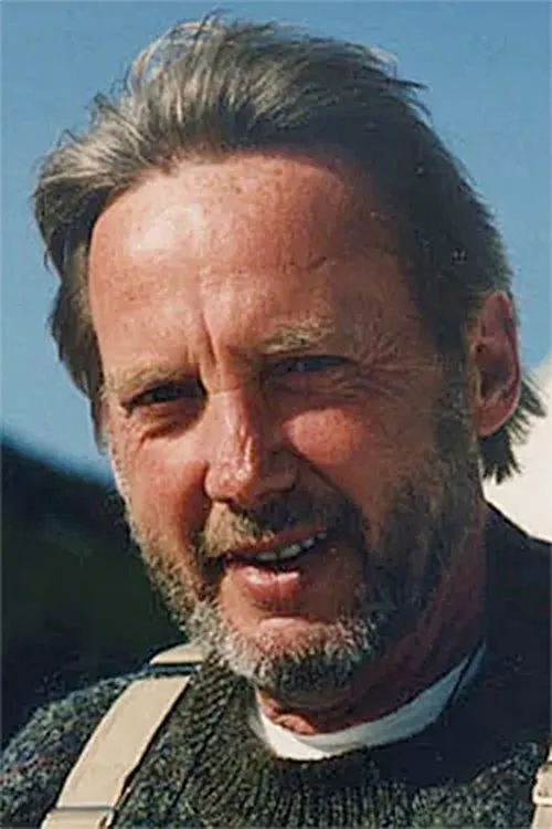 Bolaji Badejo ha trabajado con Derek Vanlint en 1 ocasiones