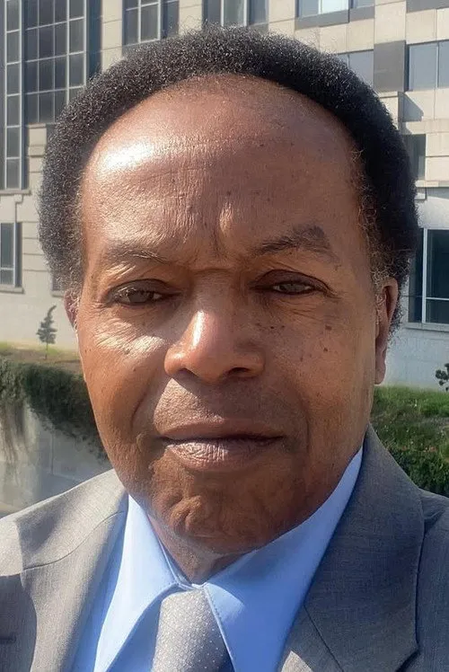 Katie Contini ha trabajado con Derrick T. Tuggle en 1 ocasiones