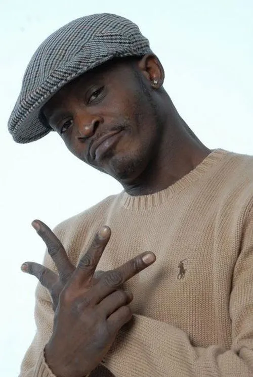 Capone (rapper) ha trabajado con Derron 'Smokey' Edington en 3 ocasiones