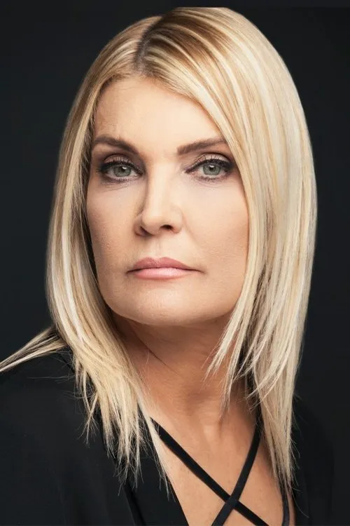 Levent Ünsal ha trabajado con Derya Baykal en 3 ocasiones