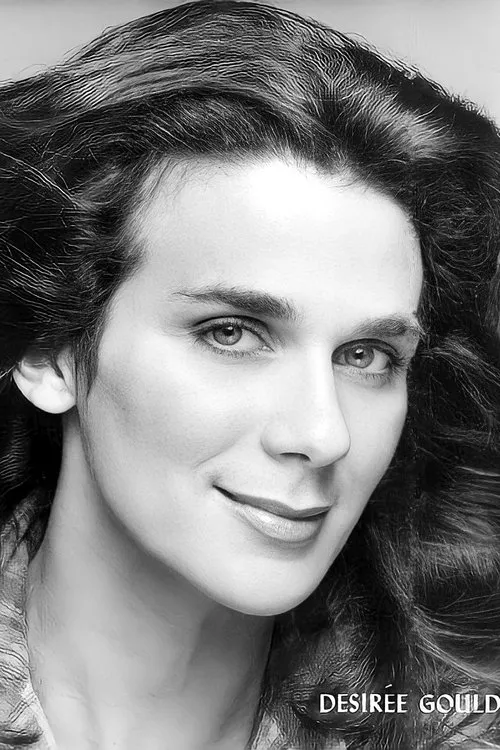 Loris Sallahian ha trabajado con Desiree Gould en 2 ocasiones