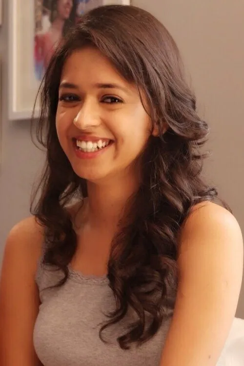 Devika Vatsa — personaje: Freyan