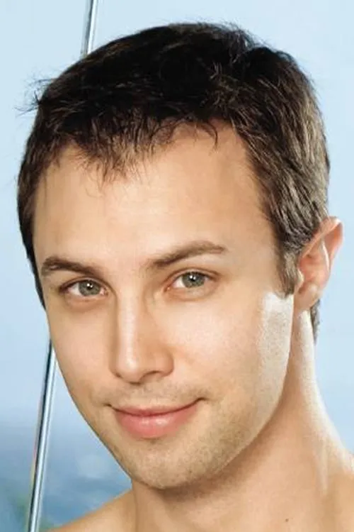 Devon Hunter interpretando a 