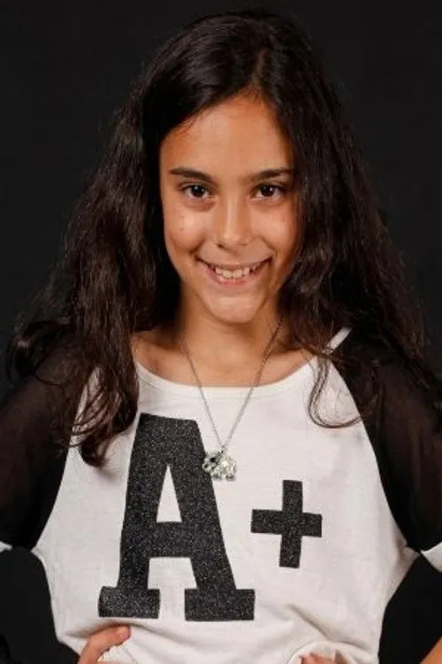 Devrim Eylem Şeker interpretando a Elif