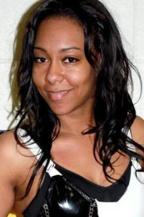 Devyn Nicole interpretando a Devyn Nicole