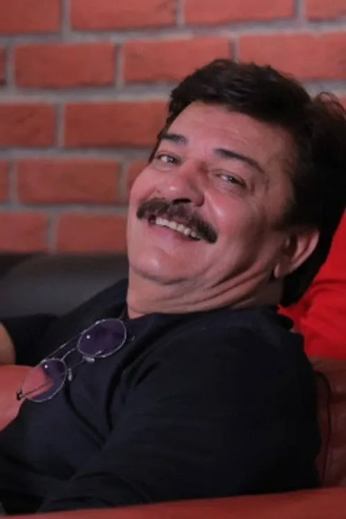 Nilofar Khalid ha trabajado con Dharmesh Vyas en 1 ocasiones