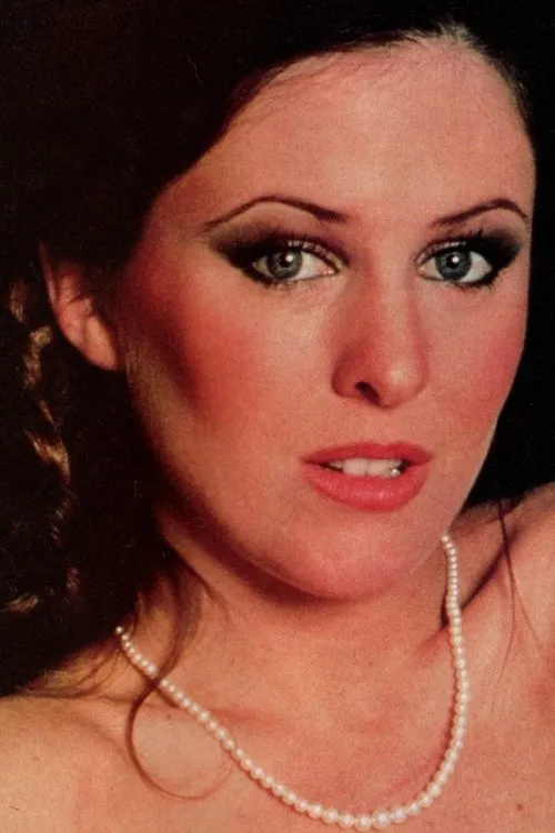 Diana Holt interpretando a Honoré