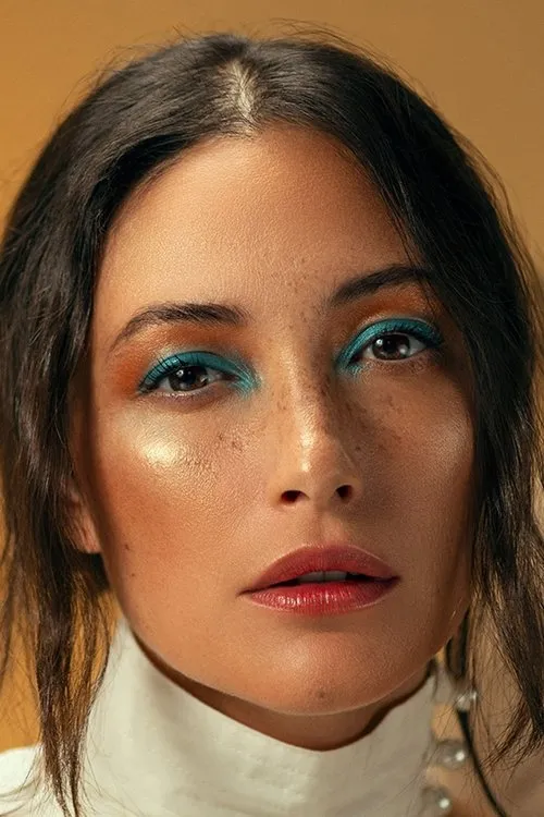 Diane Bathen interpretando a Isa