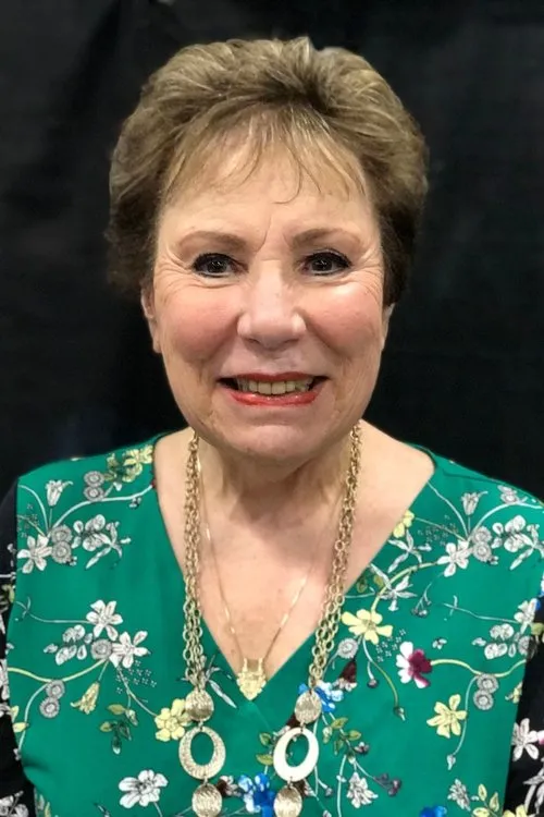 Foto de perfil del actor Diane Pershing en el reparto