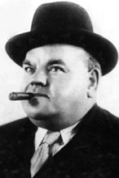 Suzanne Lenglen ha trabajado con Dick Henderson en 1 ocasiones