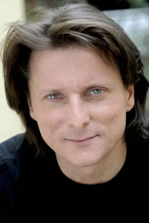 Nilofer Raza ha trabajado con Didier Colfs en 1 ocasiones