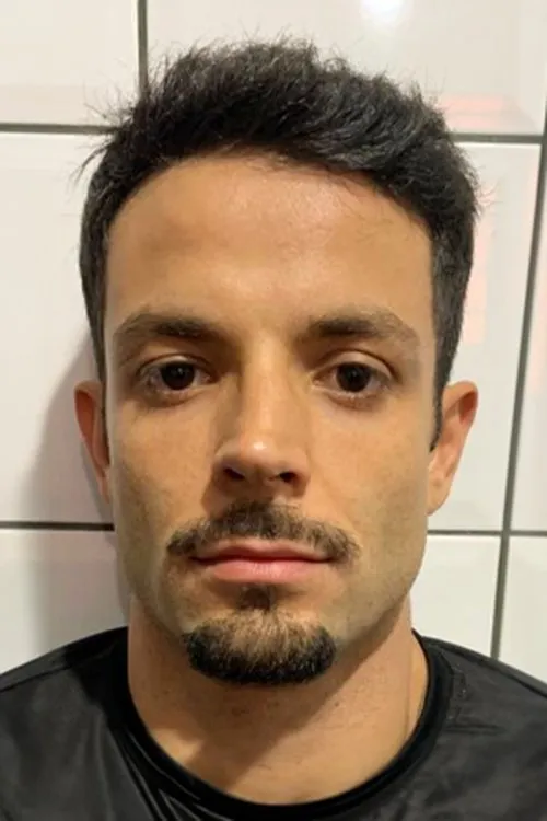 Diego Allan Ferreira Iablonski interpretando a Self