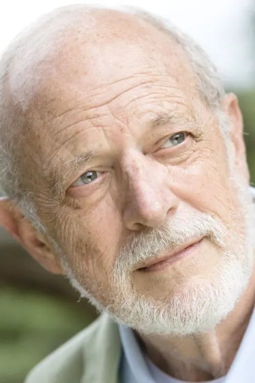 Vicky Wang ha trabajado con Dik Martin en 1 ocasiones