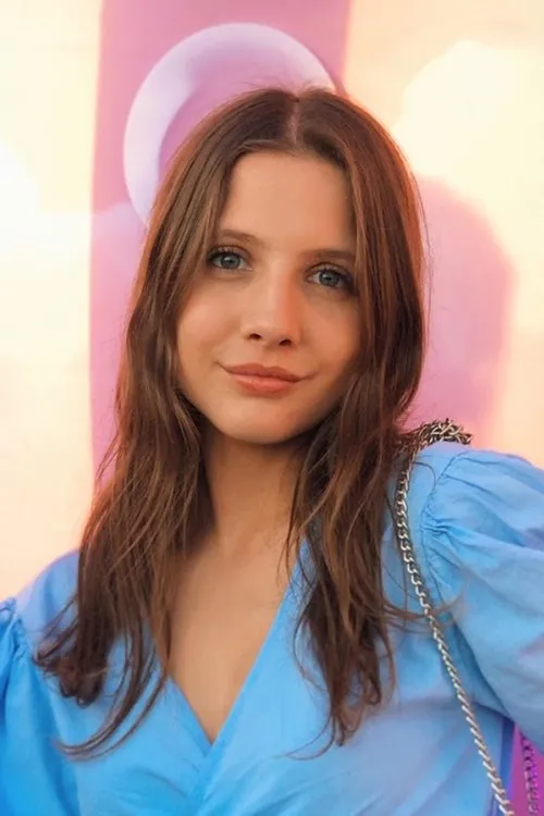 Dilara Kurtulmuş en su biografía y filmografía