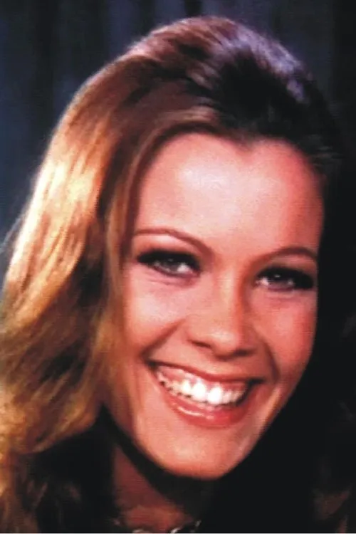 Dilma Lóes interpretando a Meg