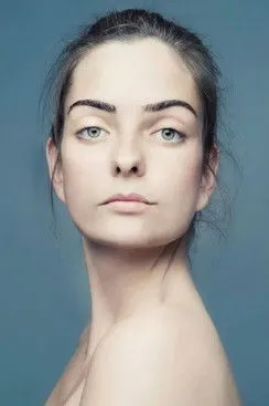 Dilruba Gargı en su biografía y filmografía