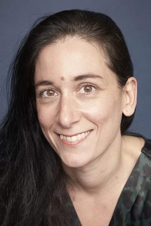 Dimitra Kontou interpretando a 