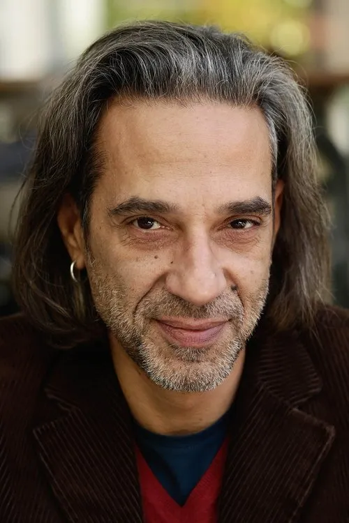 Dimosthenis Papadopoulos — personaje: Giannis