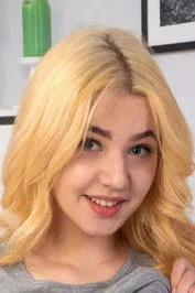 Lady Zee ha trabajado con Dina Envy en 1 ocasiones