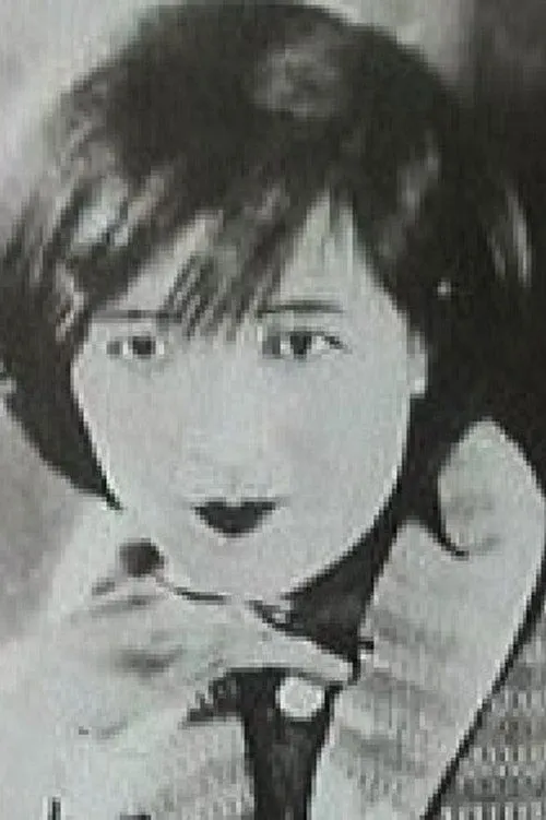 Ding Zi-Ming interpretando a 