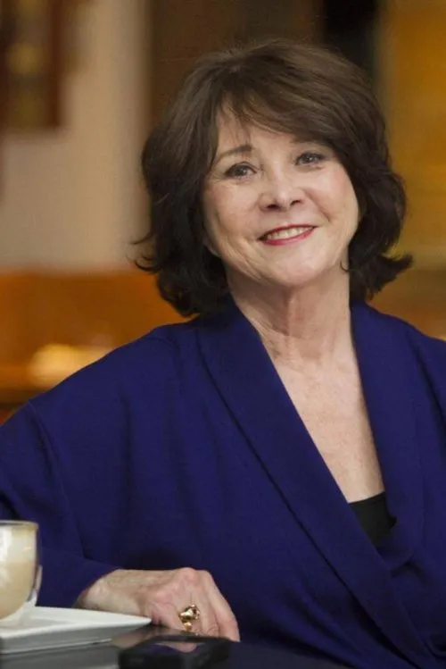 Dini Petty — personaje: Host (1984 - 1989)