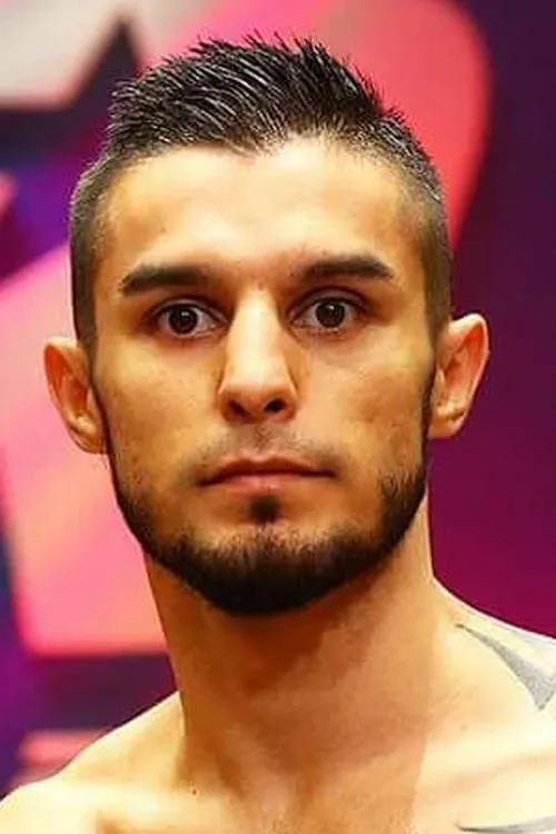 Diuhl Olguin interpretando a Self