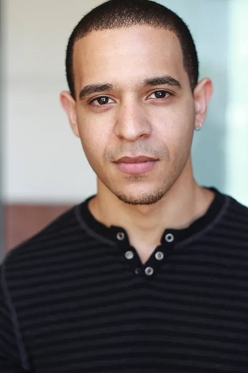 D.J. Hale interpretando a Will